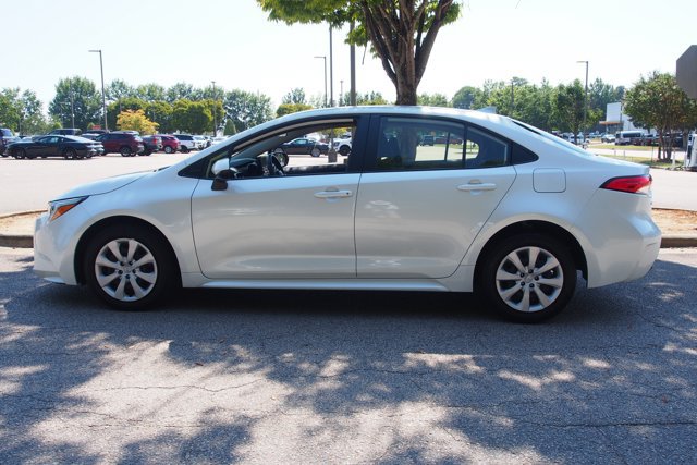Used 2024 Toyota Corolla LE FWD image 4