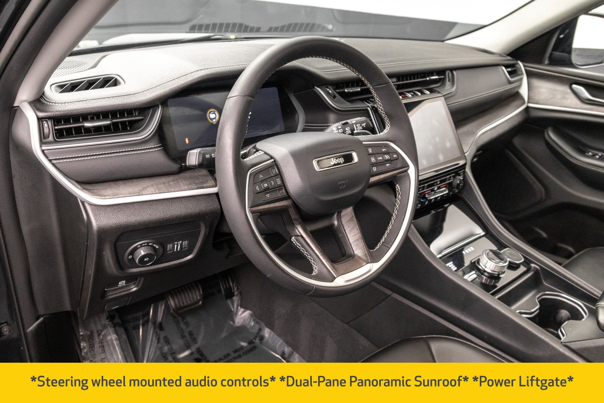 Used 2023 Jeep Grand Cherokee Limited AWD/4WD image 5