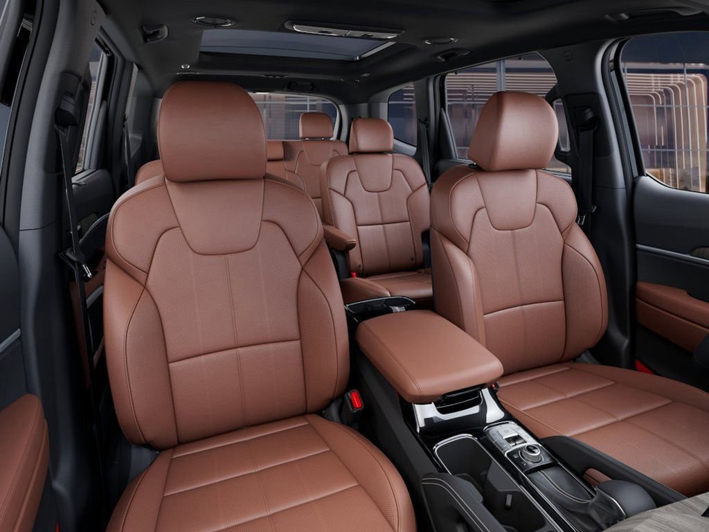 Used 2024 Kia Telluride SX w/ Towing Package image 15