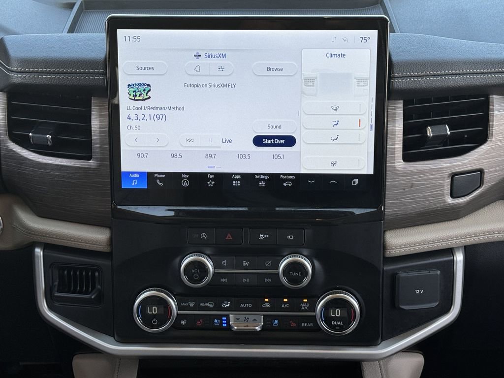 Used 2024 Ford Expedition Limited image 17