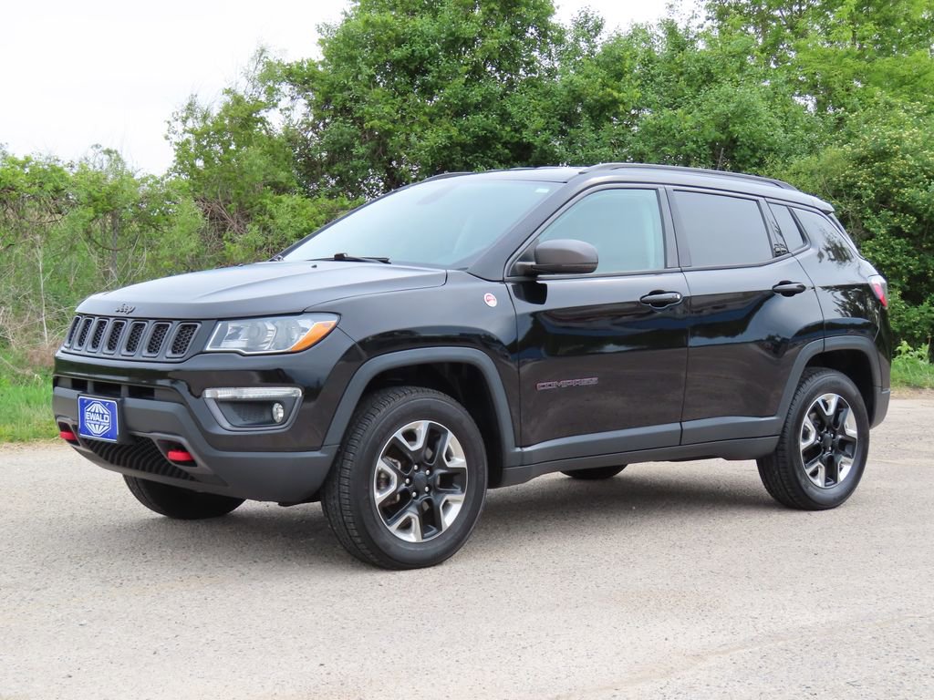 Used 2018 Jeep Compass Trailhawk w/ Leather Interior Group AWD/4WD image 19