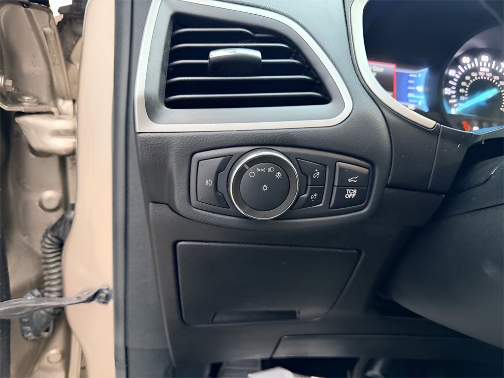 Used 2020 Ford Edge SEL w/ Convenience Package image 23