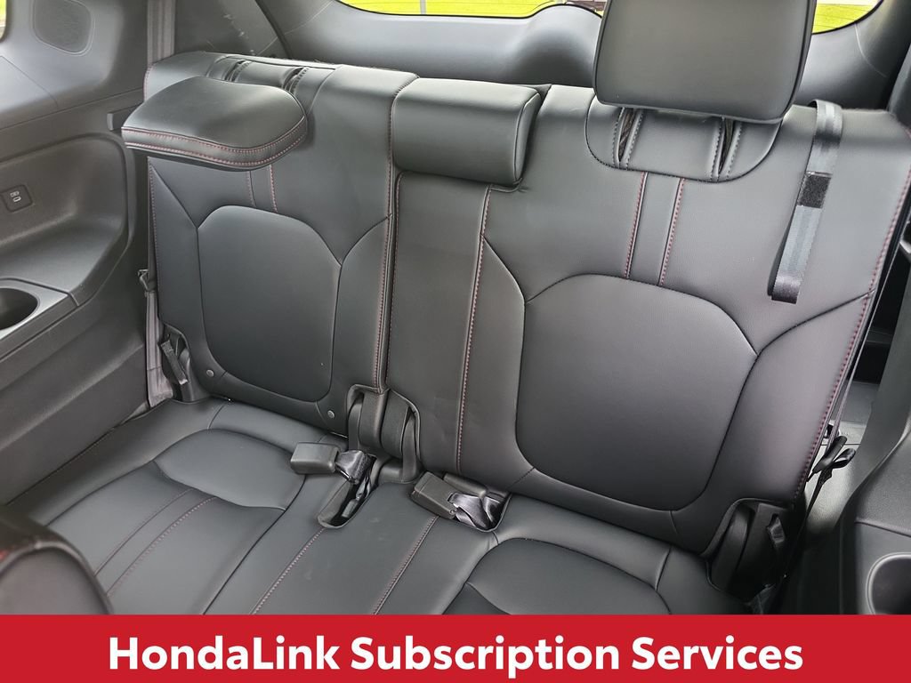 Used 2025 Honda Pilot Black Edition image 19