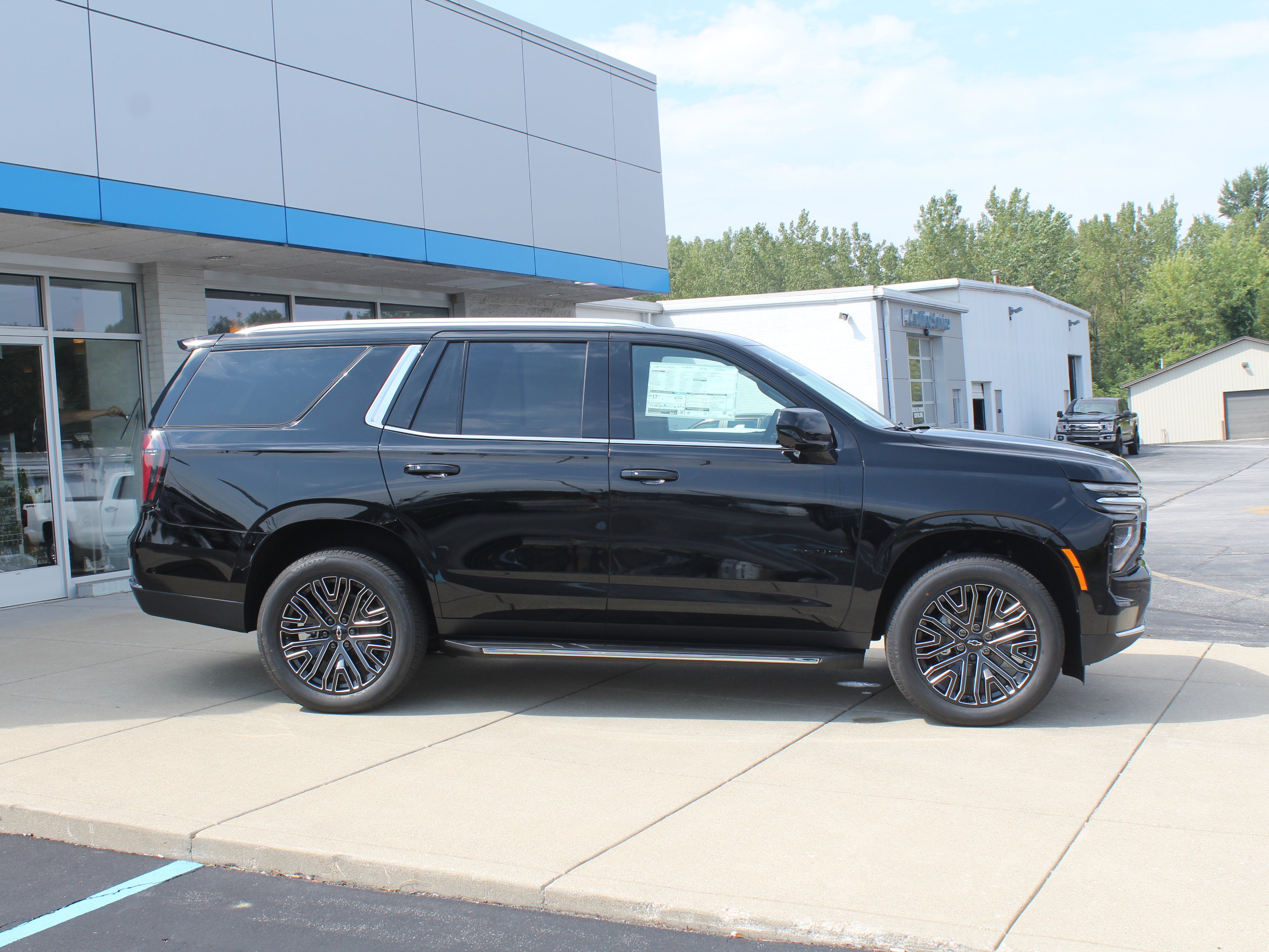 New 2026 Chevrolet Tahoe LS w/ LPO, Dark Essentials Package AWD/4WD image 5