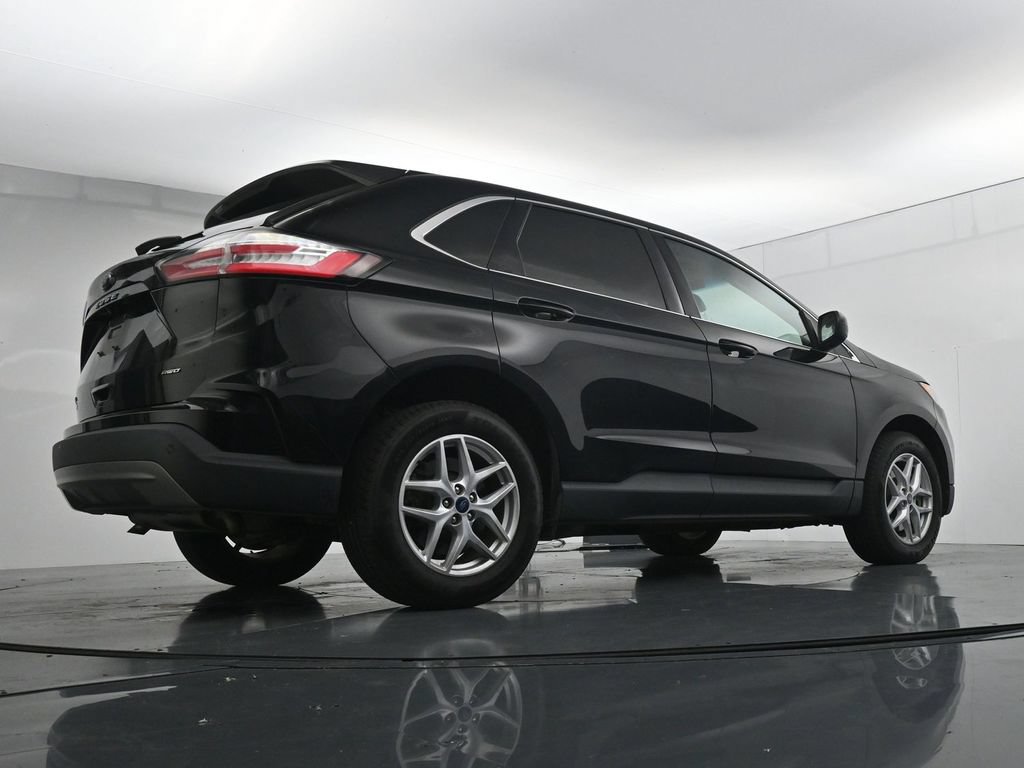Used 2022 Ford Edge SEL AWD/4WD image 23