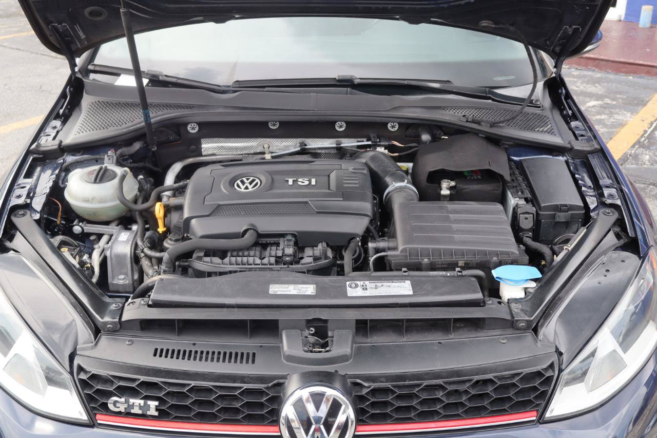 Used 2016 Volkswagen GTI SE FWD image 33
