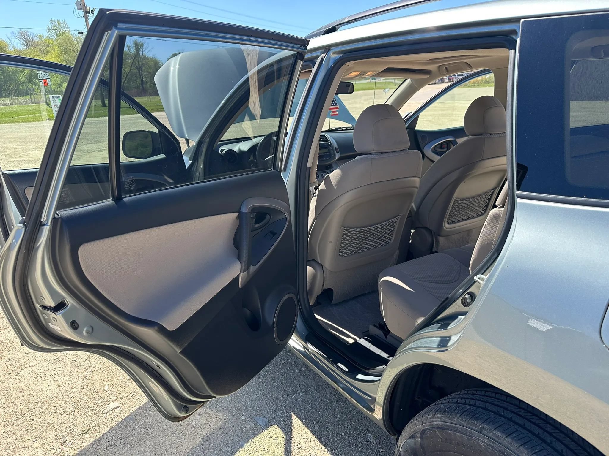 Used 2006 Toyota RAV4 Limited AWD/4WD image 10