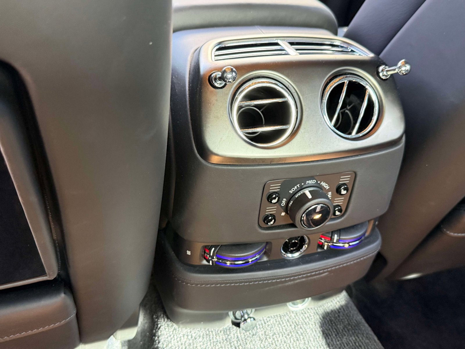 Used 2020 Rolls-Royce Ghost Black Badge image 30