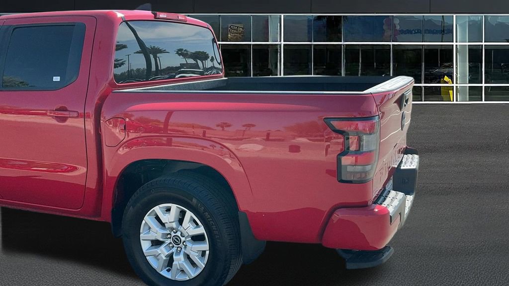 Used 2023 Nissan Frontier SV w/ Tow Package RWD image 5