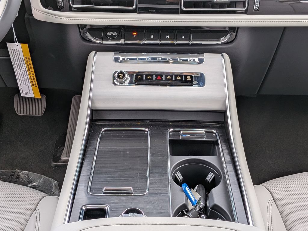 New 2026 Lincoln Aviator Reserve w/ Jet Appearance Package RWD image 21