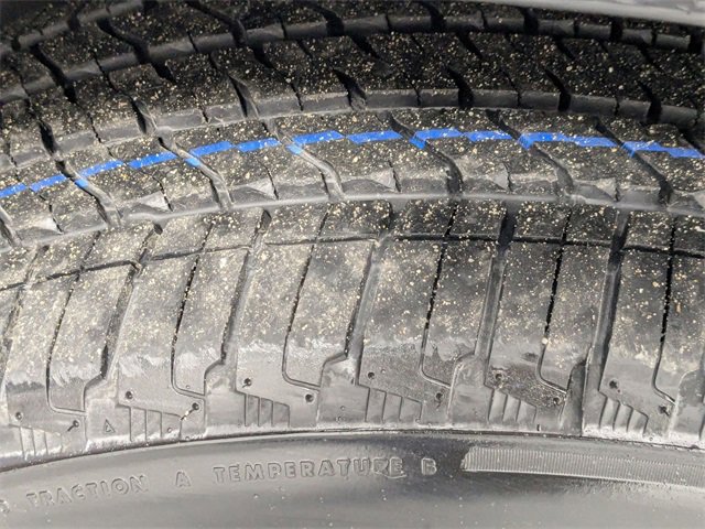 Used 2021 GMC Yukon XL Denali image 9