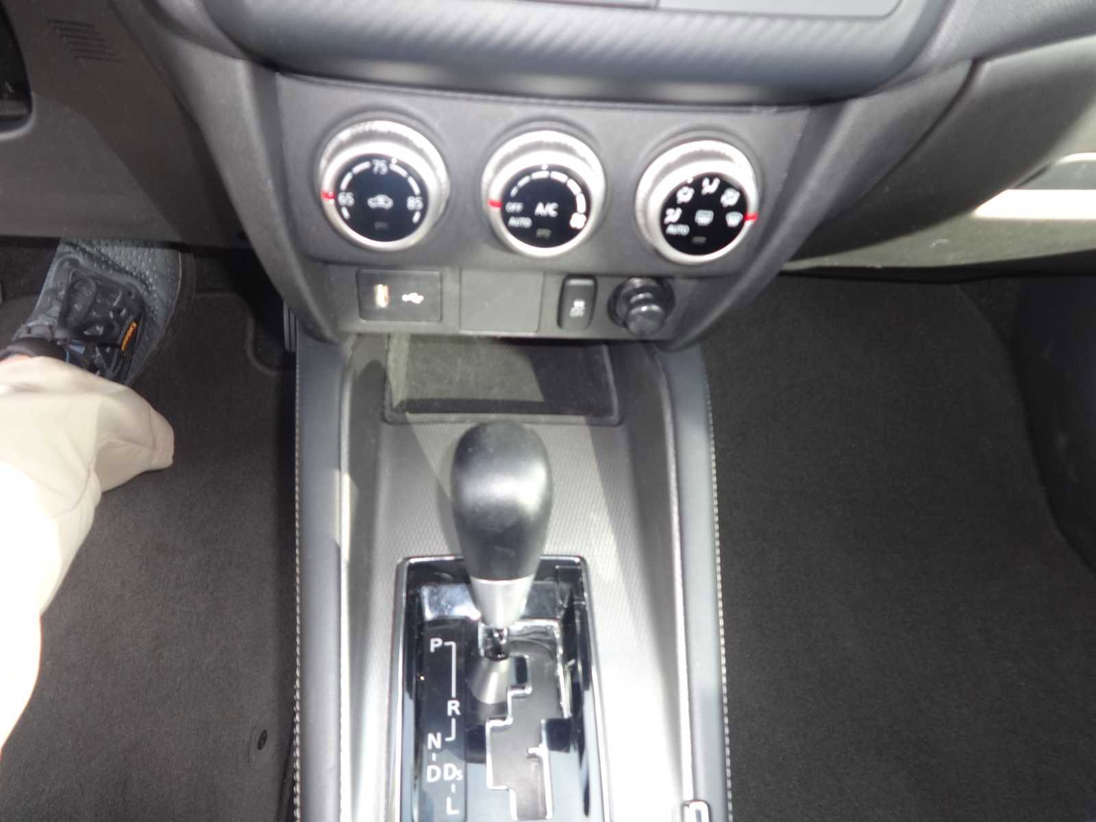 Used 2024 Mitsubishi Outlander Sport ES image 14