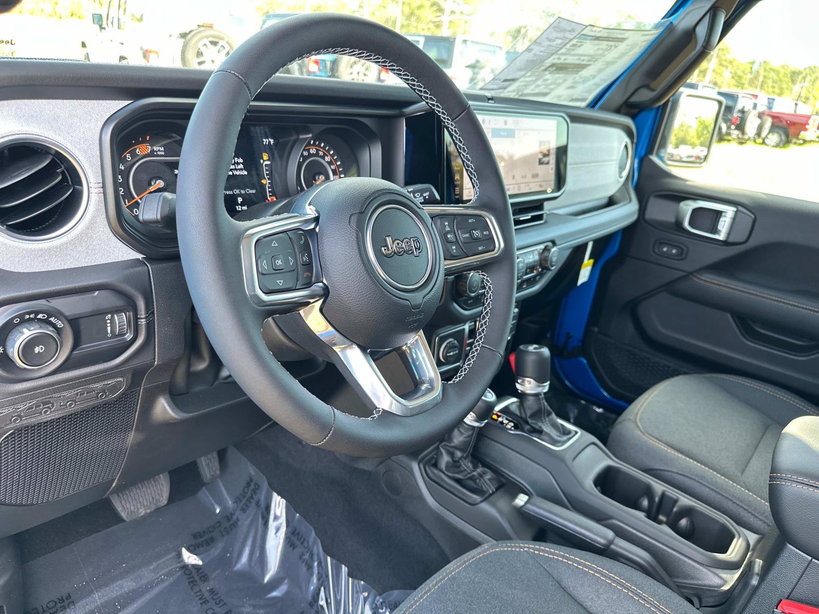 New 2025 Jeep Wrangler Unlimited Sahara AWD/4WD image 19