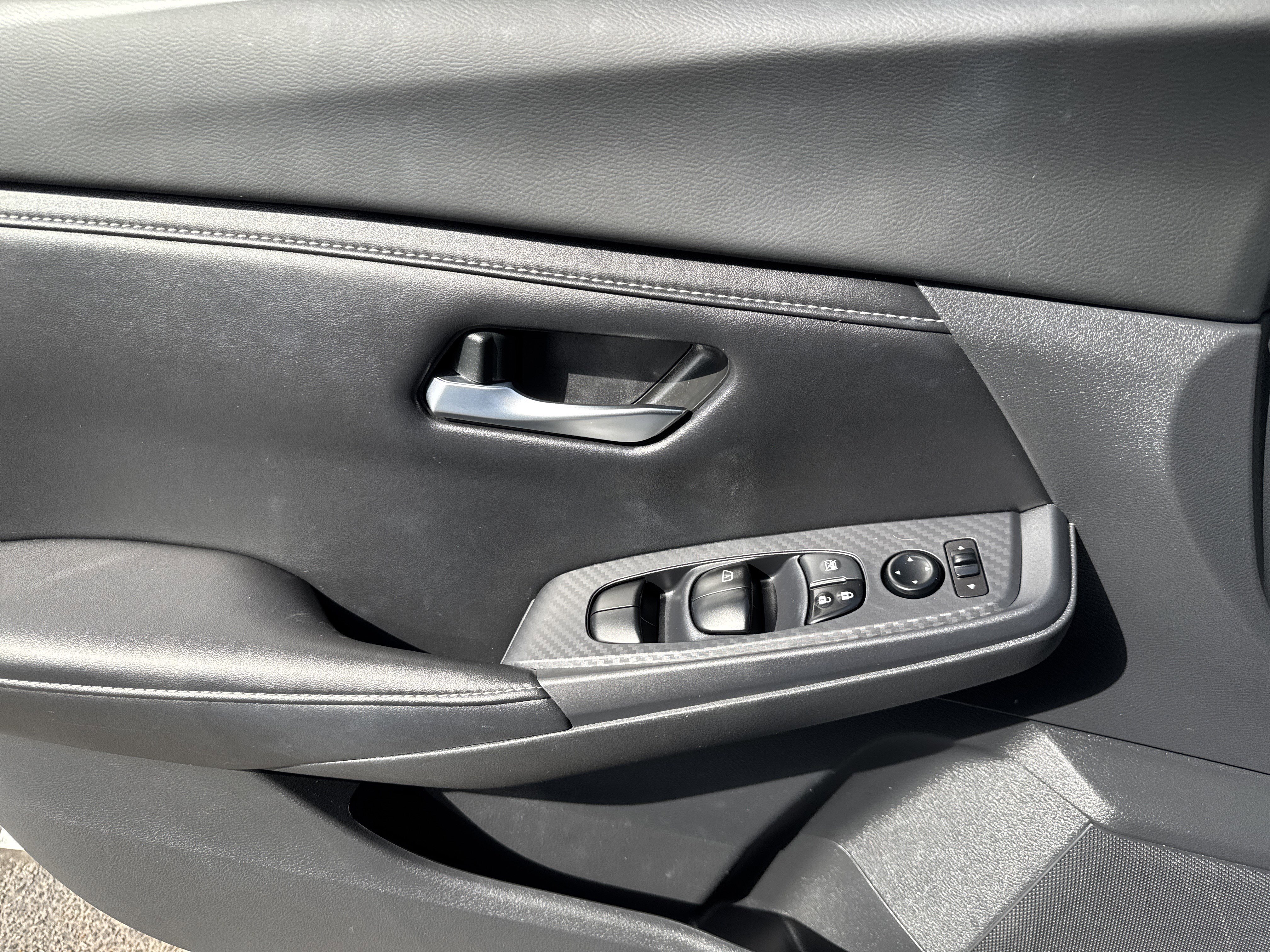 Used 2023 Nissan Sentra SV image 14