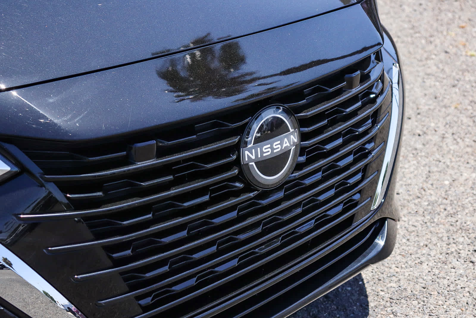 Used 2024 Nissan Sentra SV FWD image 5