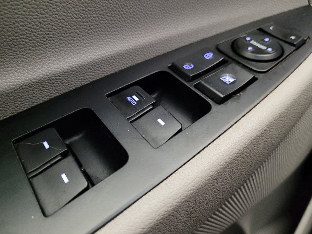 Used 2021 Hyundai Tucson Value w/ Cargo Package image 27