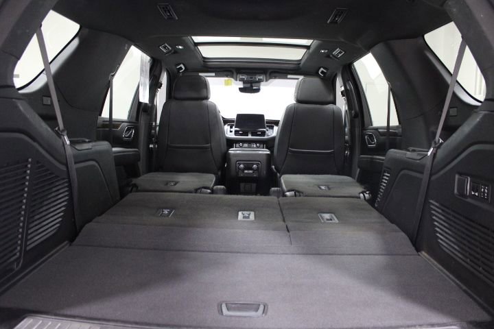 Used 2023 Chevrolet Tahoe High Country AWD/4WD image 15