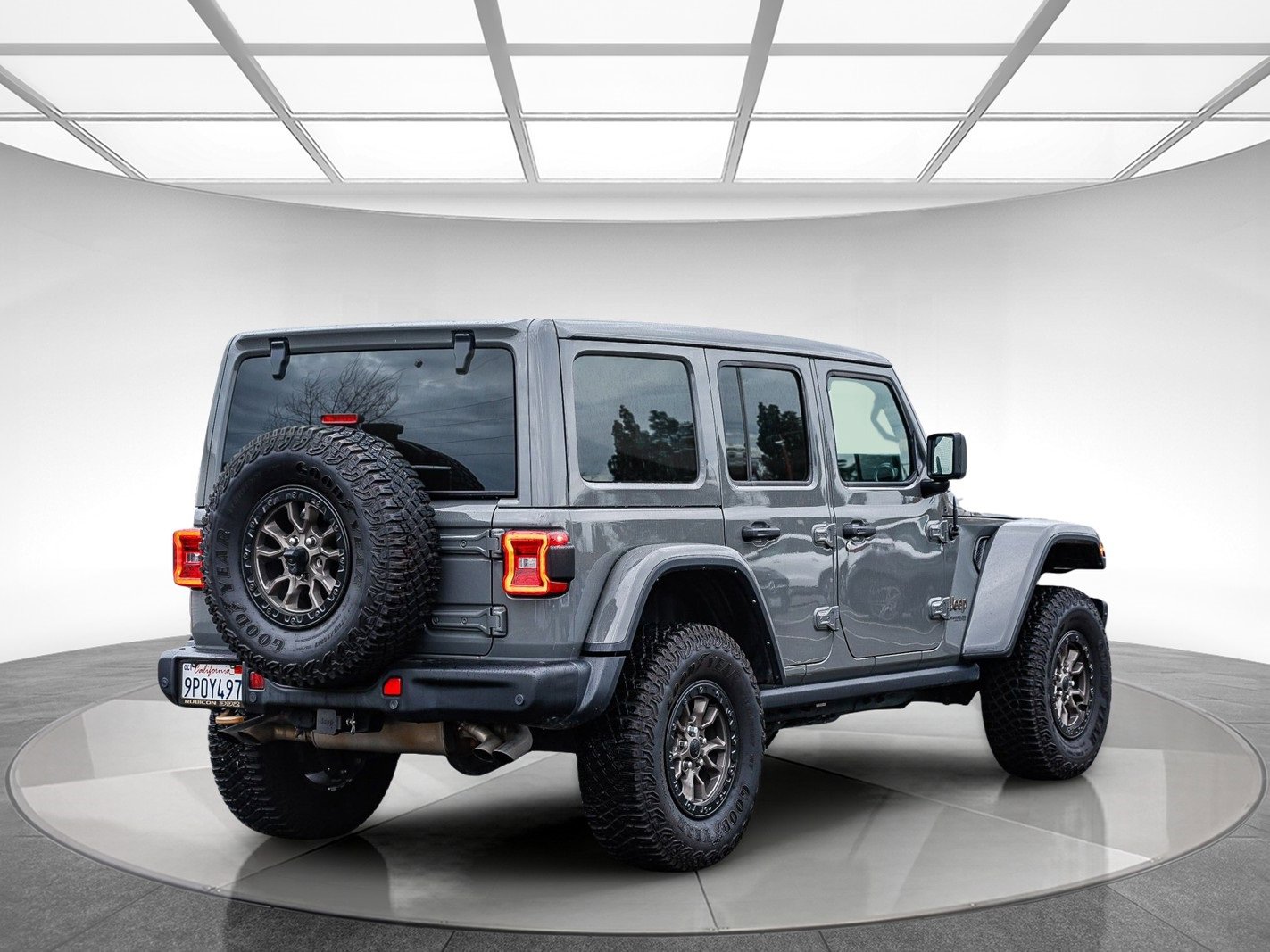 Used 2021 Jeep Wrangler Unlimited Rubicon w/ Trailer Tow Package image 3