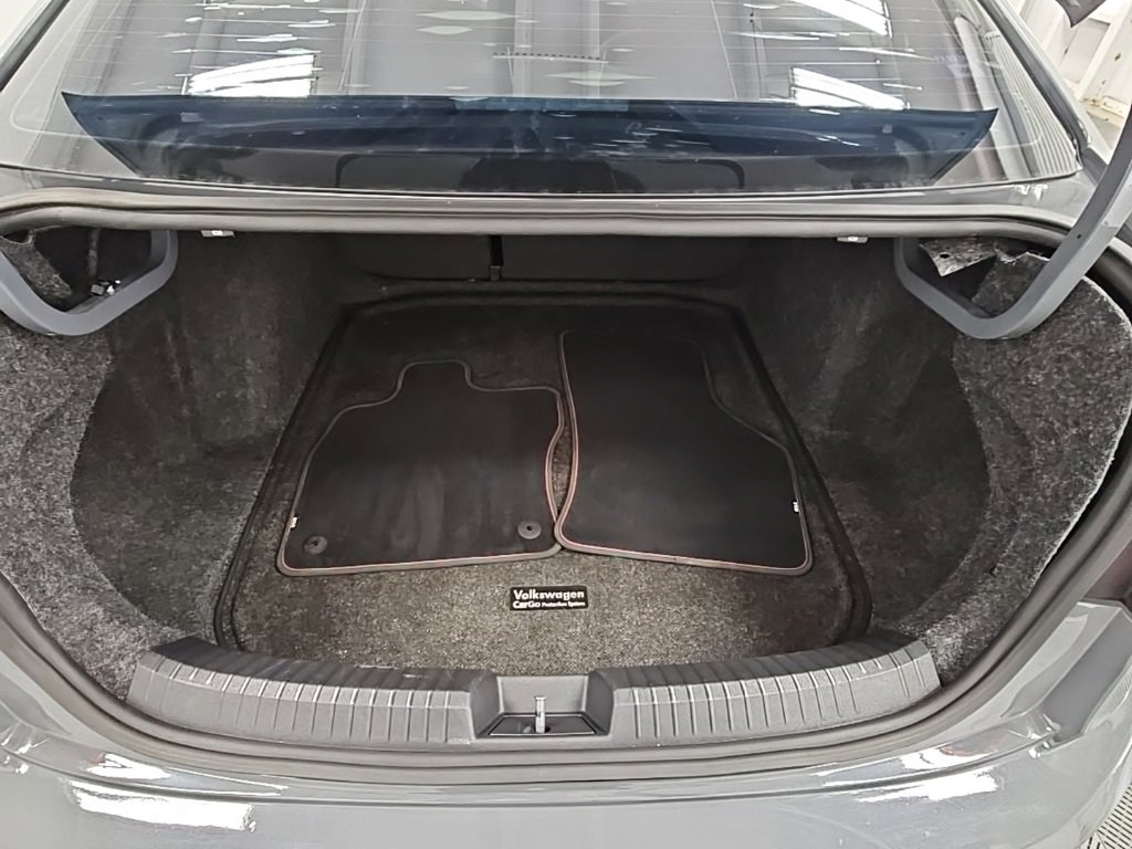 Used 2020 Volkswagen Jetta GLI Autobahn w/ GLI Autobahn Black Package image 29