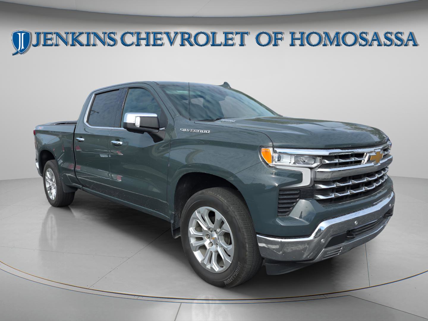 Used 2025 Chevrolet Silverado 1500 LTZ image 8