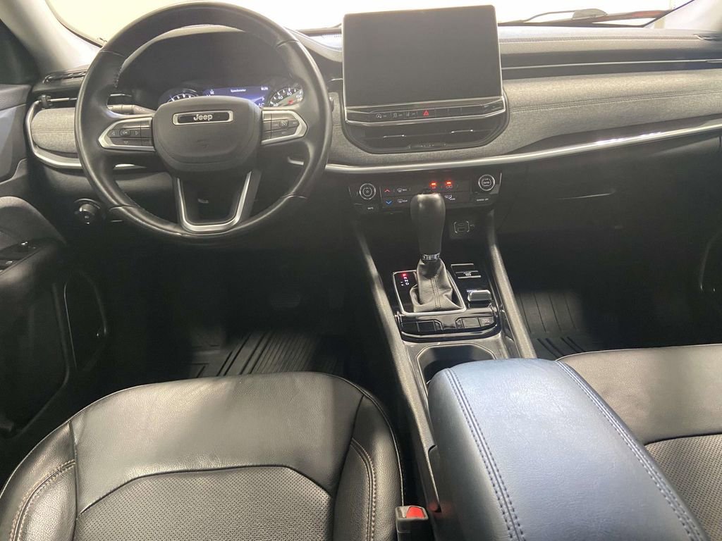 Used 2022 Jeep Compass Latitude w/ Sun and Sound Group image 10