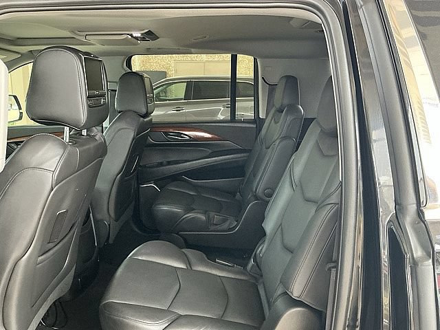 Used 2017 Cadillac Escalade ESV Luxury w/ LPO, Radiant Package RWD image 13