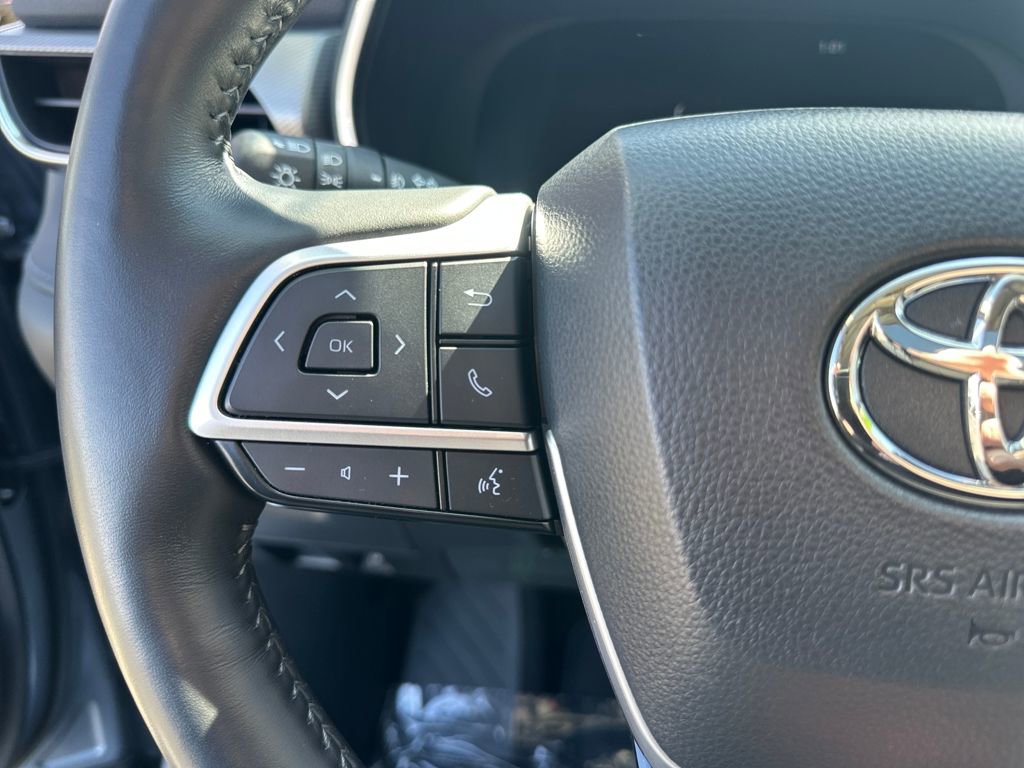 Used 2024 Toyota Highlander Platinum AWD/4WD image 21