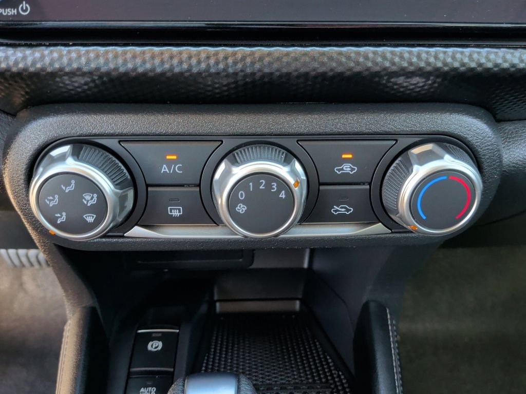 Used 2023 Nissan Kicks SV FWD image 25