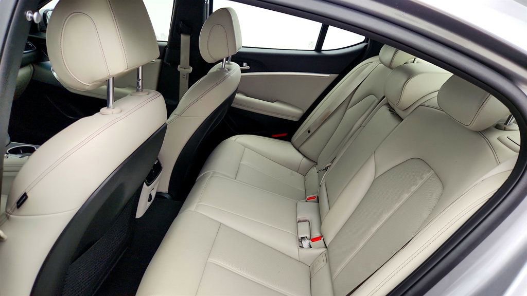 Used 2023 Genesis G70 2.0T AWD/4WD image 21