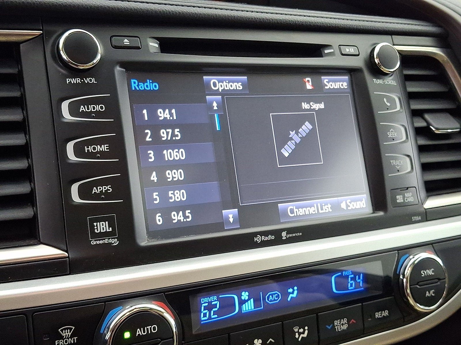 Used 2015 Toyota Highlander Limited AWD/4WD image 6