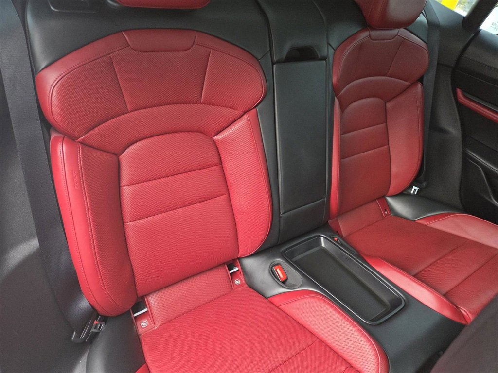 Used 2022 Porsche Taycan 4S image 19