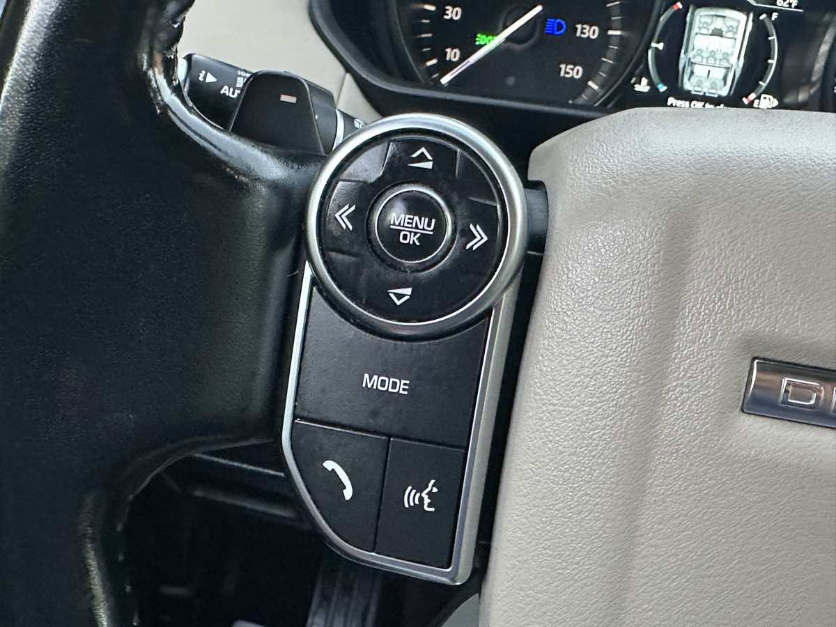 Used 2018 Land Rover Discovery SE image 36
