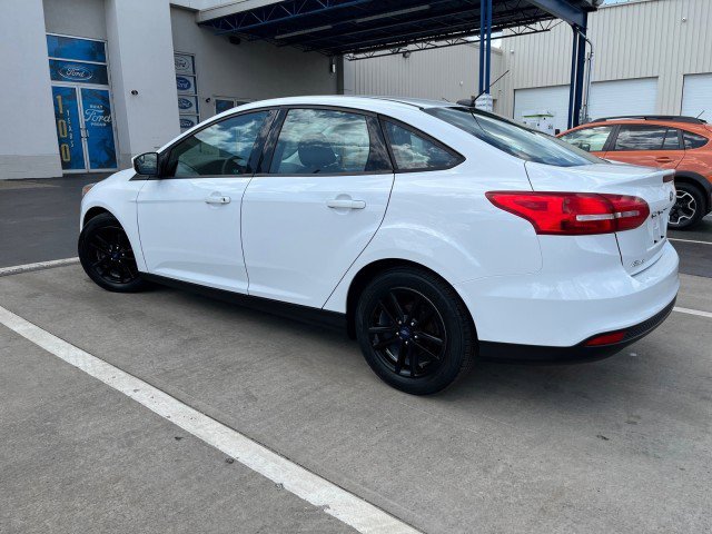 Used 2017 Ford Focus SE image 5