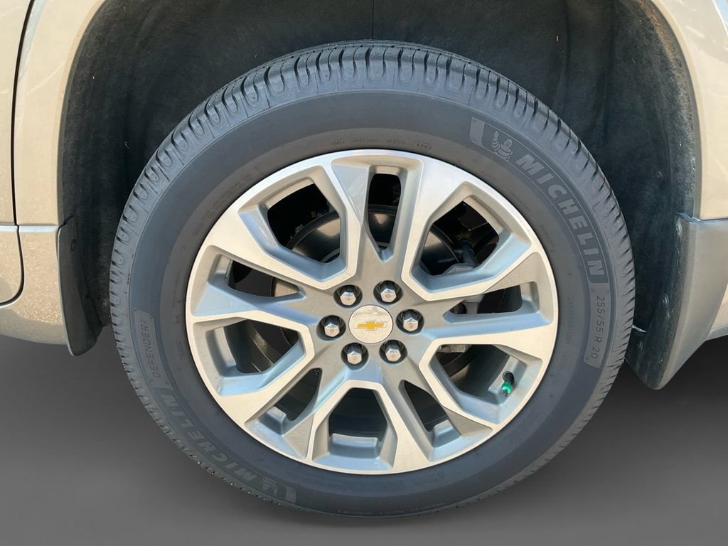 Used 2020 Chevrolet Traverse Premier AWD/4WD image 9