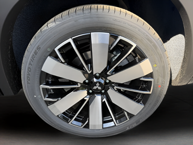 New 2026 Mitsubishi Outlander SEL FWD image 34