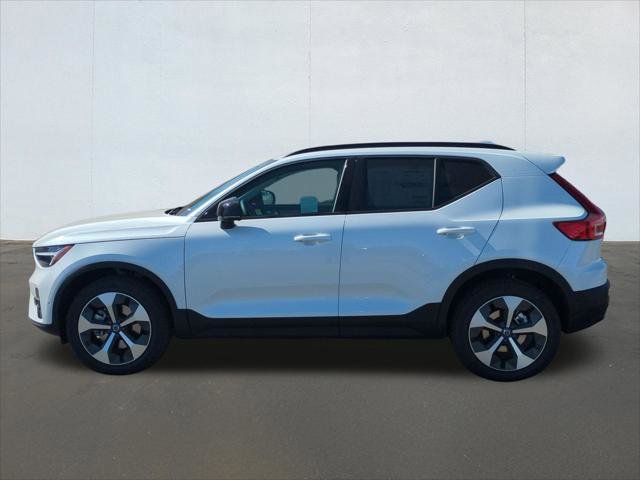 New 2026 Volvo XC40 B5 Plus w/ Protection Package Premier image 2