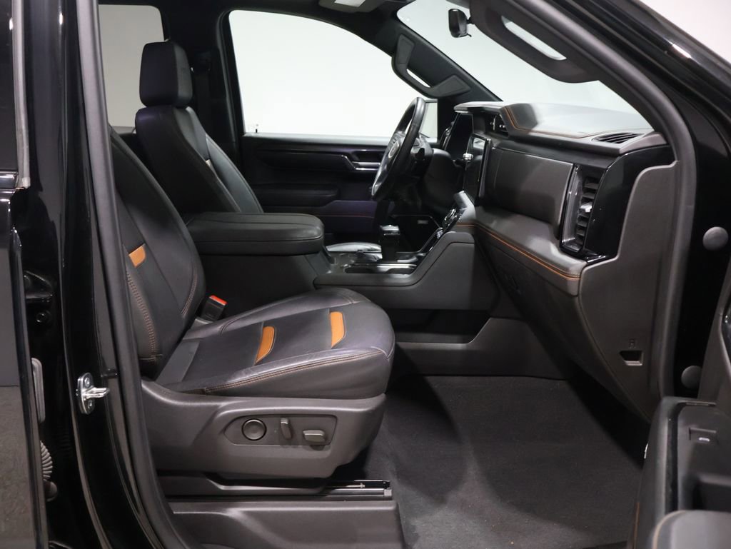 Used 2024 GMC Sierra 1500 AT4 w/ Technology Package image 25