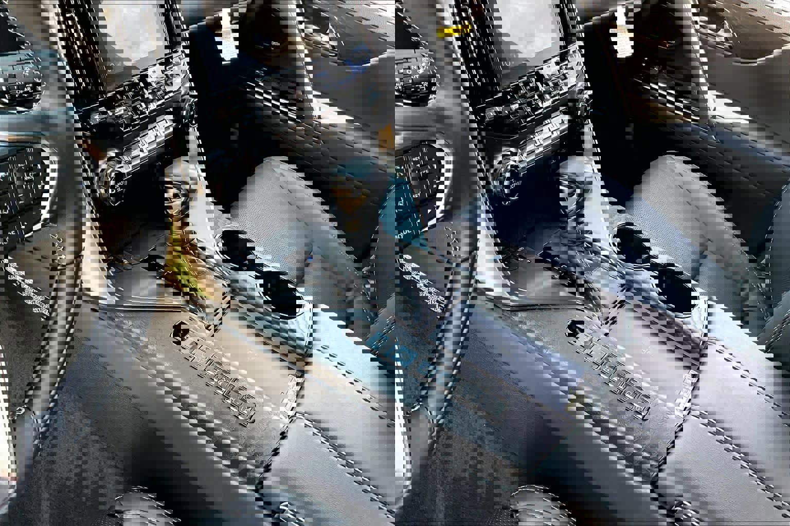 Used 2023 Lexus LX 600 4WD w/ Appearance Package image 14