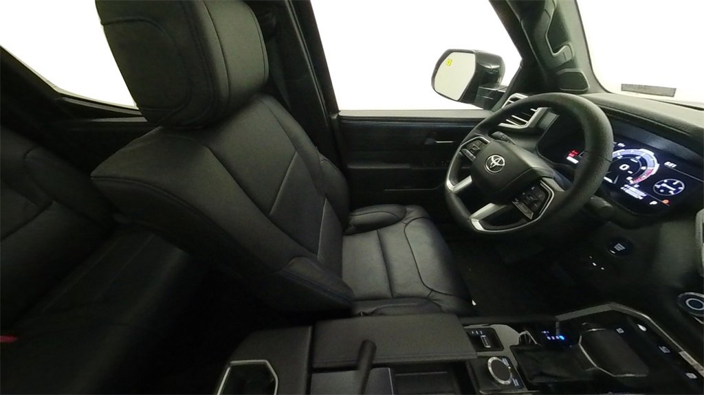 New 2025 Toyota Tundra Platinum image 31