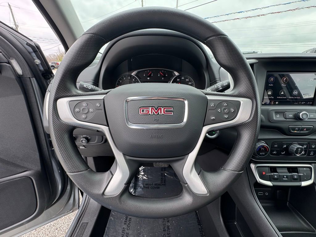 Used 2024 GMC Terrain SLE w/ Driver Convenience Package image 21