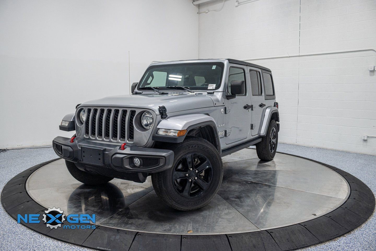 Used 2021 Jeep Wrangler Unlimited Sahara image 3