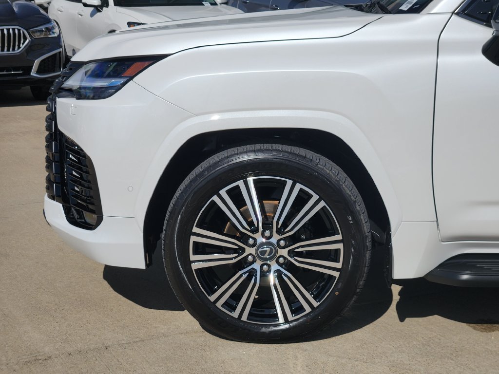 Certified 2026 Lexus LX 700h Luxury w/ Appearance Package AWD/4WD image 8