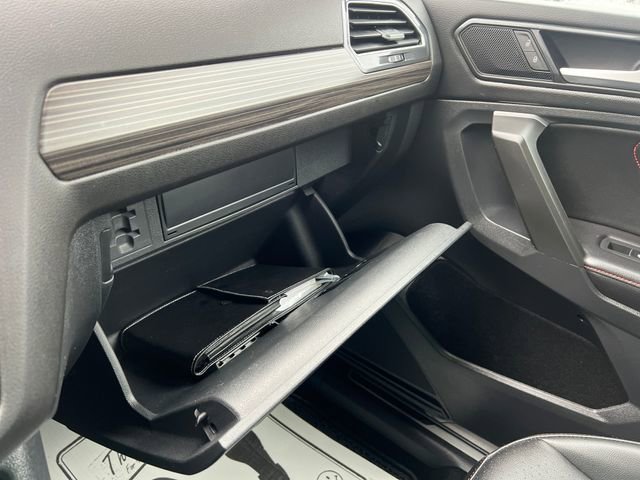 Used 2024 Volkswagen Tiguan Wolfsburg Edition image 33