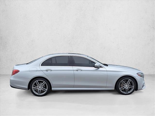 Used 2017 Mercedes-Benz E 300 image 4