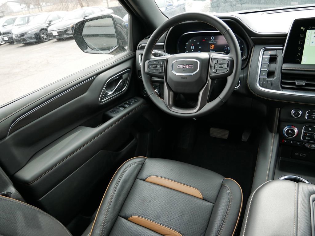 Used 2024 GMC Yukon AT4 image 13