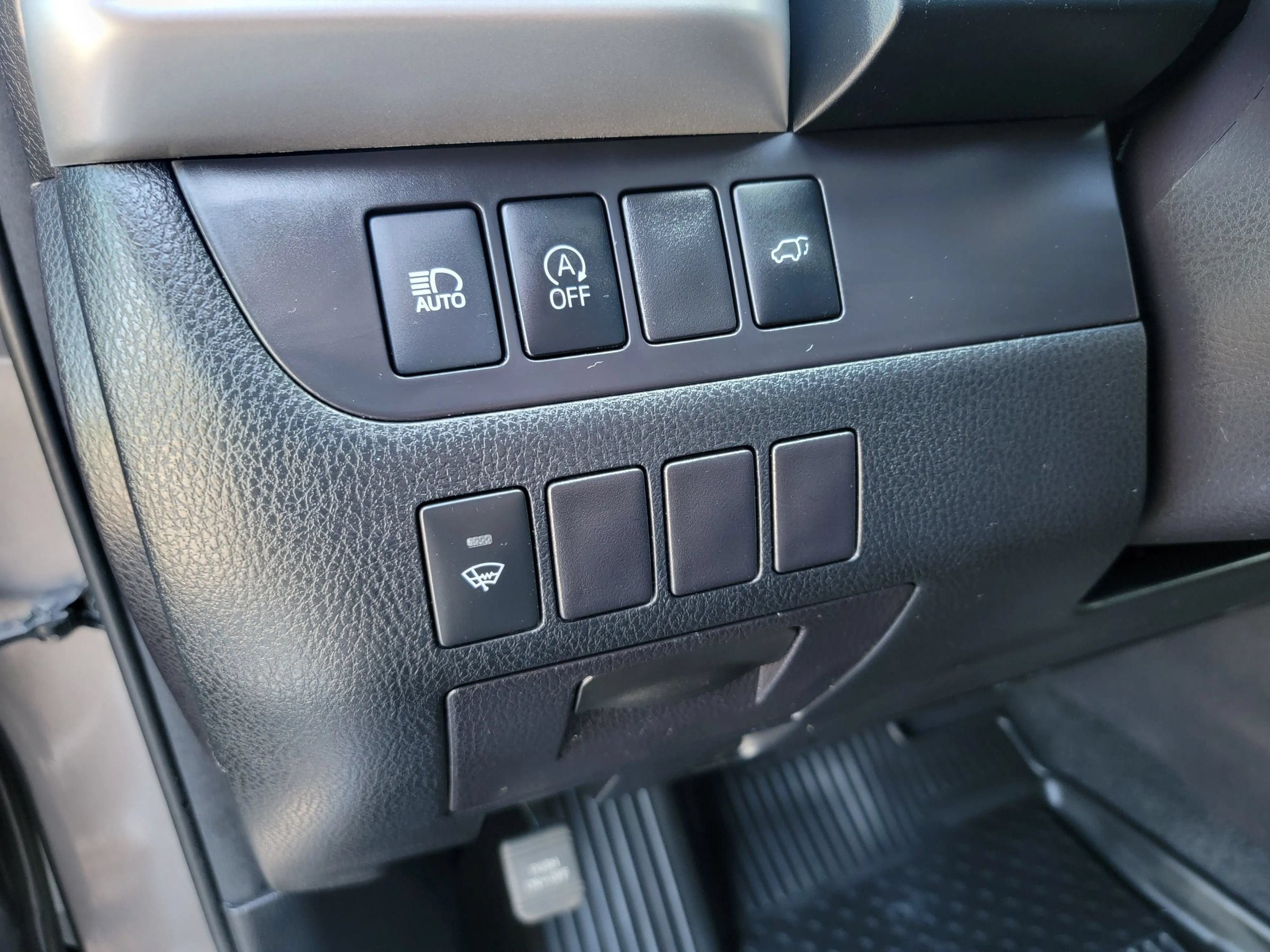 Used 2017 Toyota Highlander XLE AWD/4WD image 20