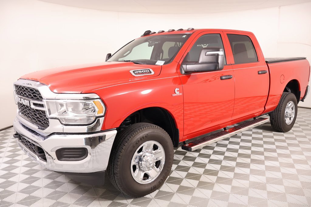 Used 2024 RAM 2500 Tradesman w/ Chrome Appearance Group image 9