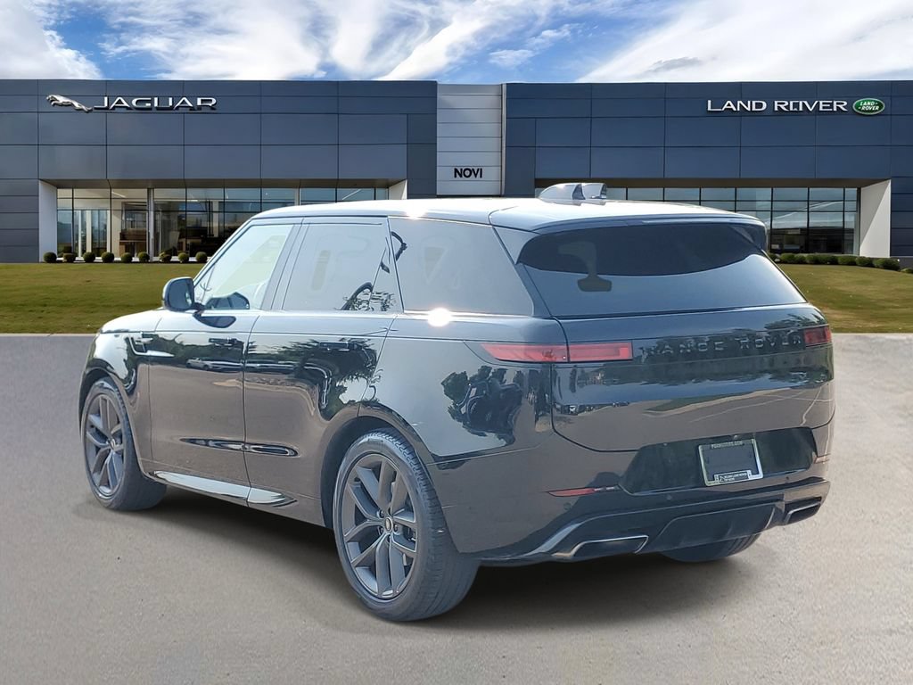 Used 2024 Land Rover Range Rover Sport Dynamic SE AWD/4WD image 4