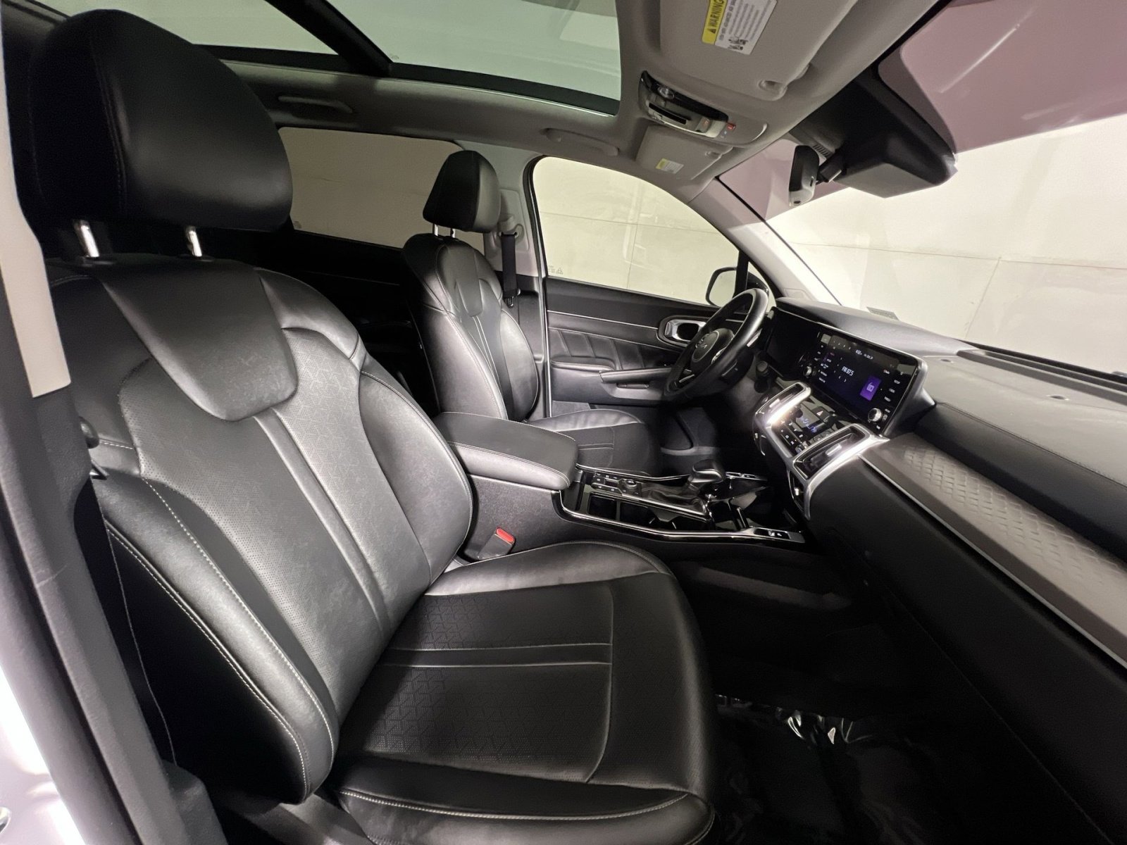 Used 2022 Kia Sorento SX image 28