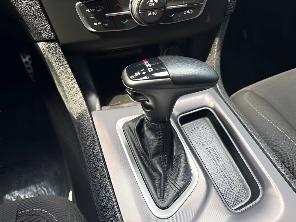 Used 2021 Dodge Charger R/T w/ Driver Convenience Group RWD image 16